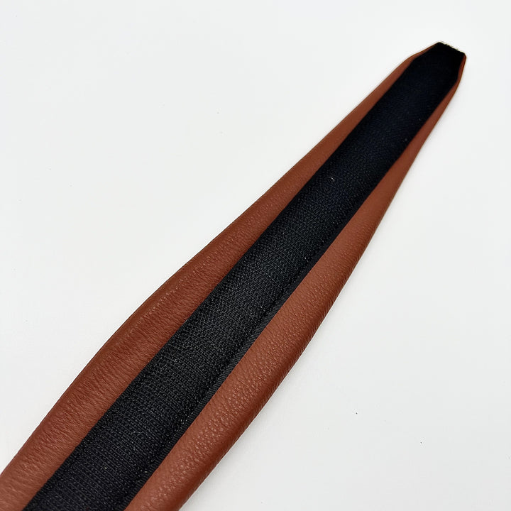 Wechselbares, cognac farbenes Nasenpolster CONIC BASIC. Passend zu unserer Trensenkollektion INFINITY in edler konischer Form mit 8mm dickem Neoprenpolster und geschmeidigem Softleder.